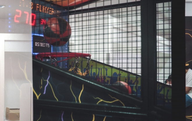 44 The Mag Con, OD Máj, The Streets